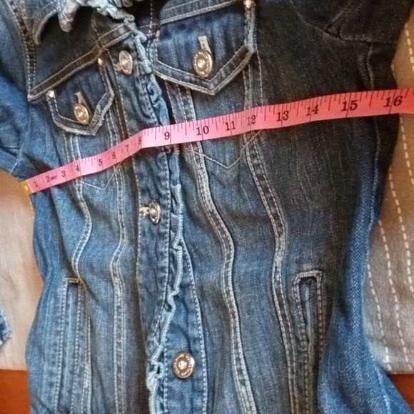 White House Black Market - Picture 7 of 8